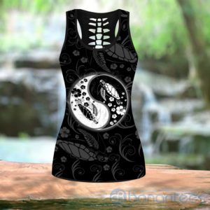 Black And White Turtle Tank Top Legging Set Outfit Product Photo