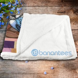 Giraffe And Hippie Pattern Sherpa Blanket Product Photo