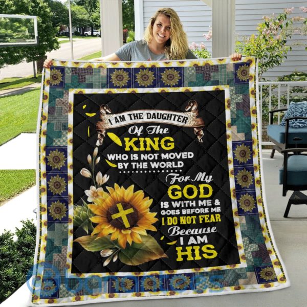 I Am A Daughter Of The King Jesus Quilt Blanket Product Photo