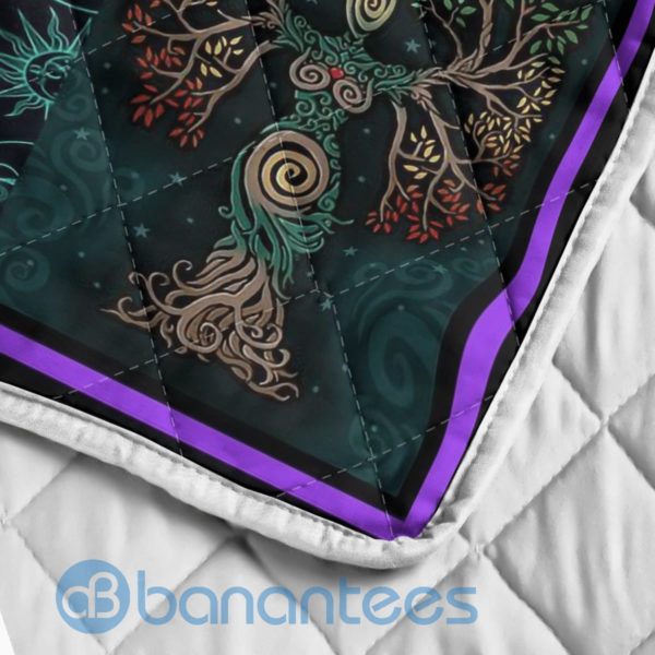 I Am The Daughter Of The Sun And Moon Witch Girl Quilt Blanket Quilt Product Photo