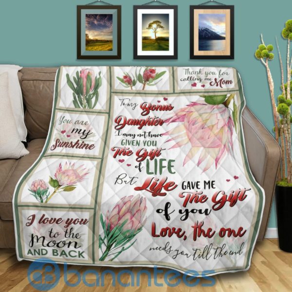 I Love To The Mom And Back Flower Quilt Blanket Quilt Product Photo