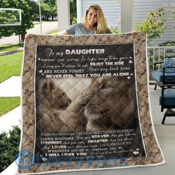 Lion Dad And Daughter Quilt Blanket Product Photo