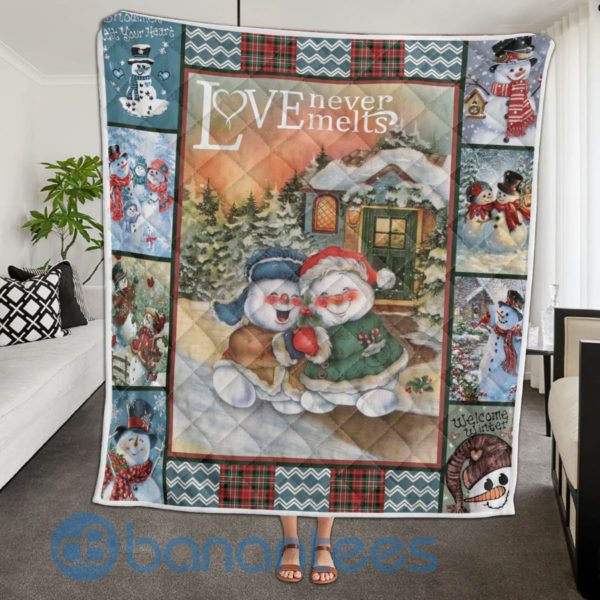 Love Never Melts Snowman Christmas Quilt Blanket Product Photo