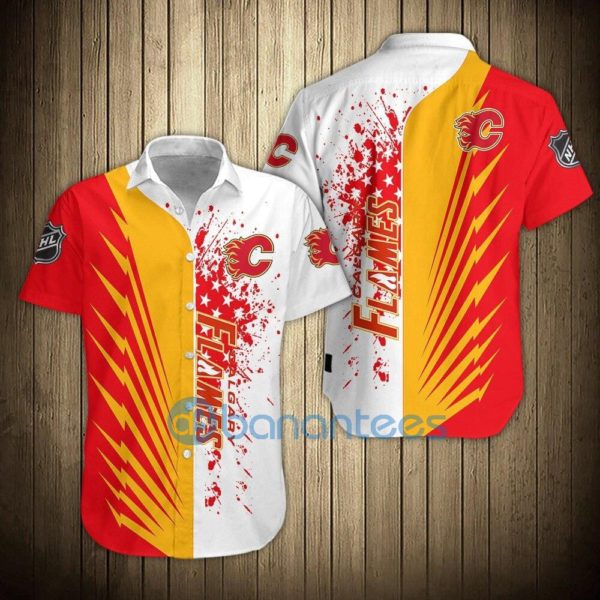 Men's Calgary Flames Short Sleeve Hawaiian Shirt Product Photo