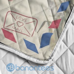 Gift To My Daughter Air Mail Red Bird Quilt Blanket Product Photo