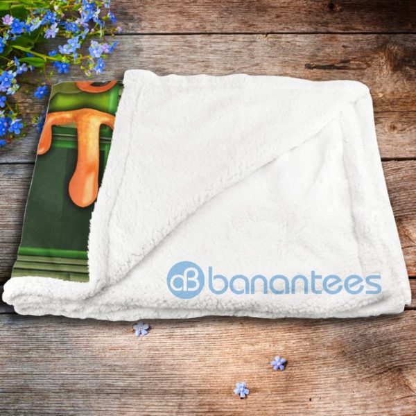 Narutal Green Frog Cute Sherpa Blanket Product Photo