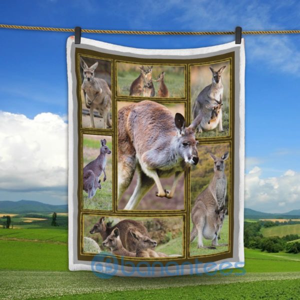 Natural Kangaroo Design Sherpa Blanket Product Photo