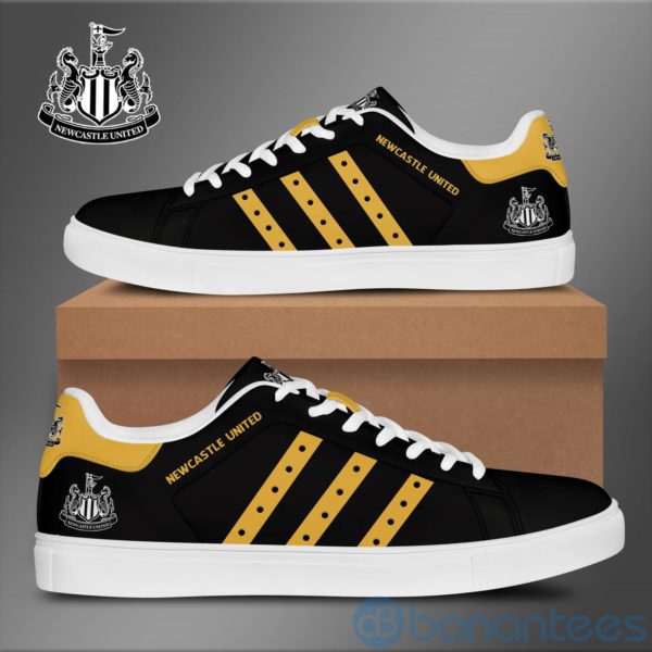 Newcastle United Yellow Striped Low Top Skate Shoes Product Photo