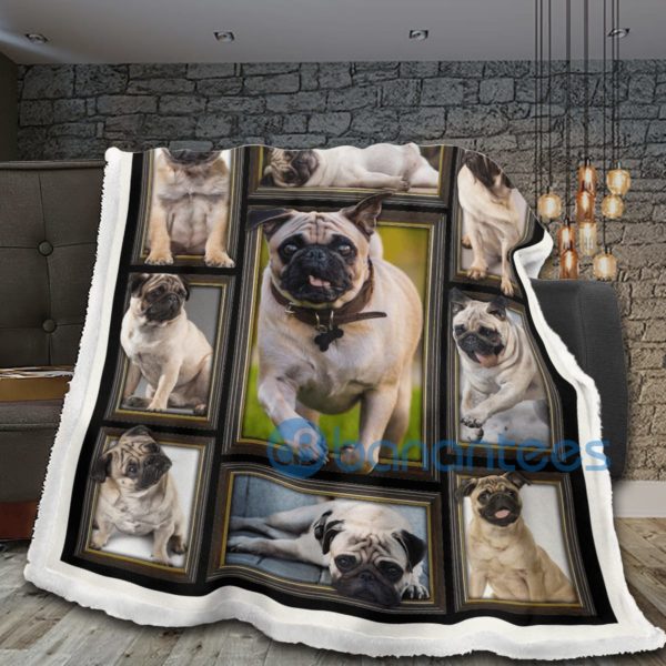 Pug Dog Love Design Sherpa Blanket Product Photo