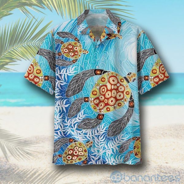 Sea Turtle Best Gift Hawaiian Shirt Product Photo