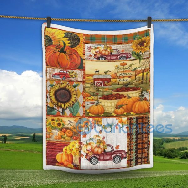 Thanksgiving Pumpkins Apples Cider Halloween Sherpa Blanket Product Photo