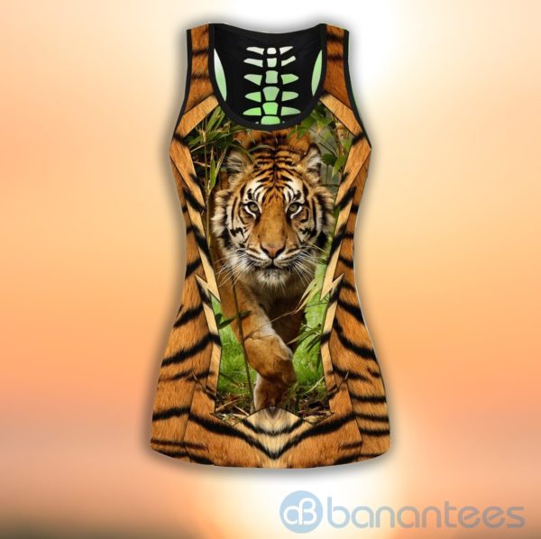The Tiger Tank Top Legging Set Outfit Product Photo