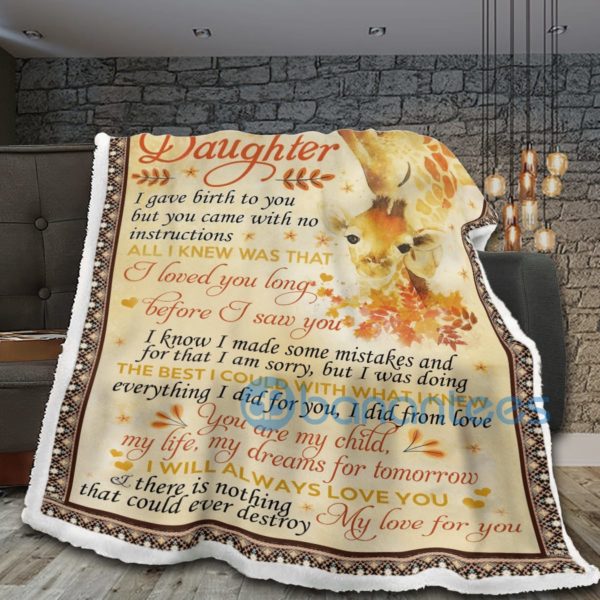 To My Amazing Daughter Giraffe Sherpa Blanket Product Photo