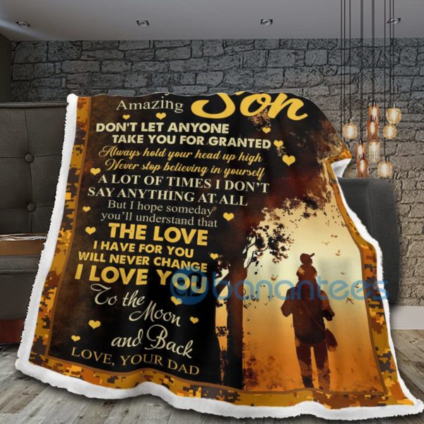 To My Amazing Son I Love You Sherpa Blanket Product Photo