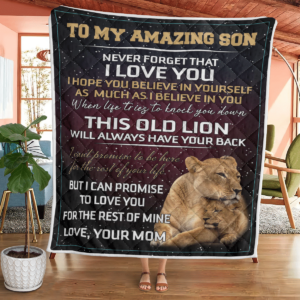 To My Amazing Son Never Forrget That I Love You Lion Blanket Quilt Product Photo