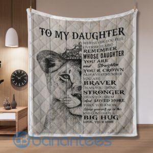 To My Daughter Big Hug Lion Blanket Quilt Product Photo