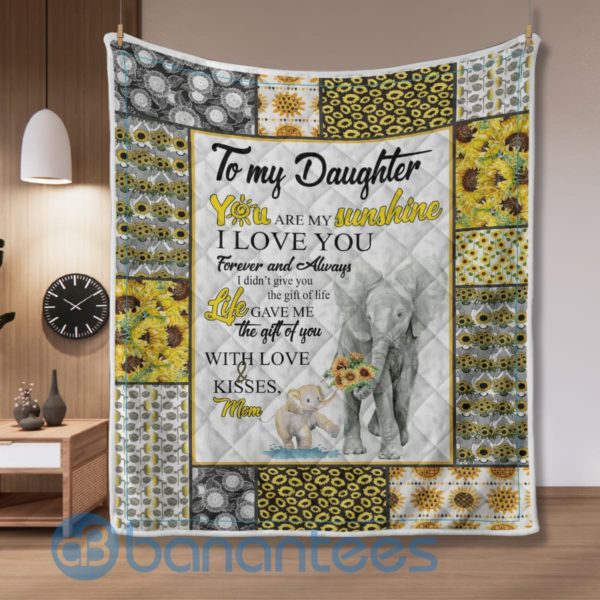 To My Daughter You Are My Sunshine Elephant Blanket Quilt Product Photo