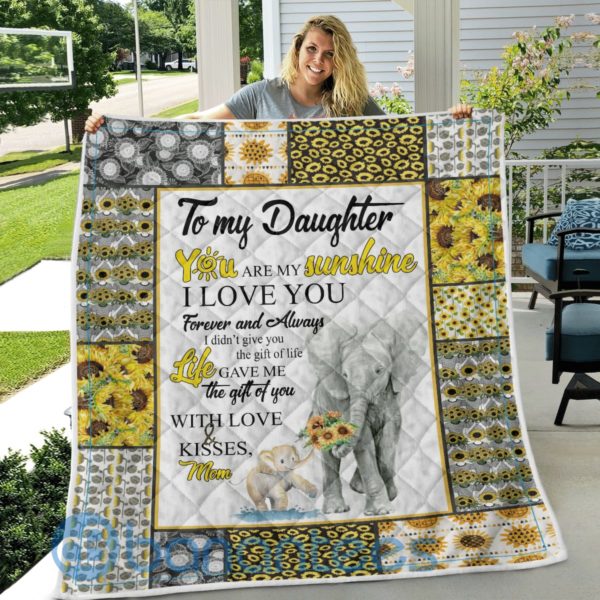 To My Daughter You Are My Sunshine Elephant Blanket Quilt Product Photo