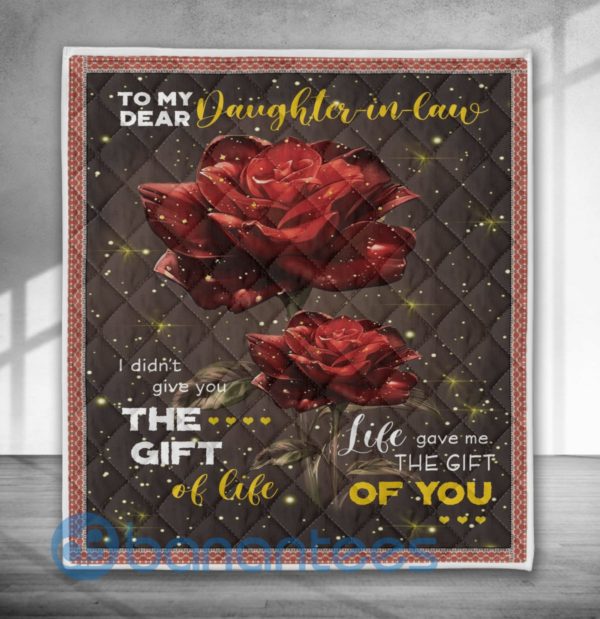 To My Dear Daughter In Law Rose Blanket Quilt Product Photo