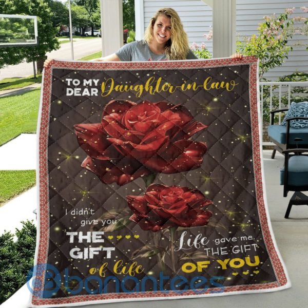 To My Dear Daughter In Law Rose Blanket Quilt Product Photo
