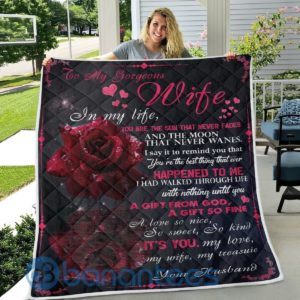 To My Gorgeous Wife In My Life Rose Blanket Quilt Product Photo