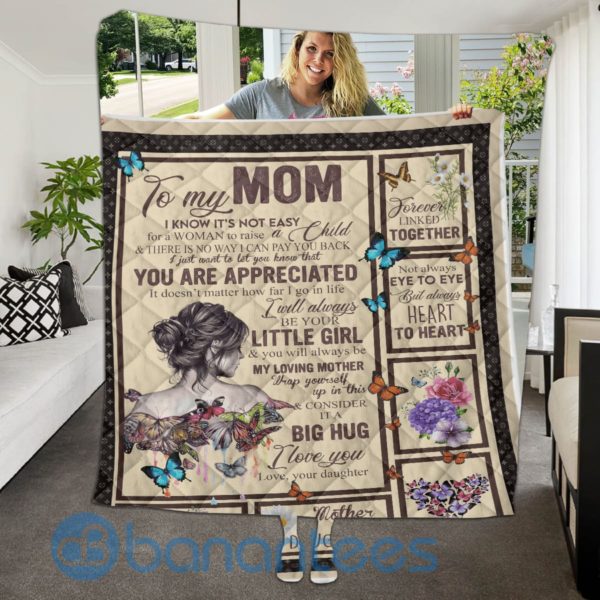 To My Mom A Big Hug I Love You Quilt Blanket Quilt Product Photo