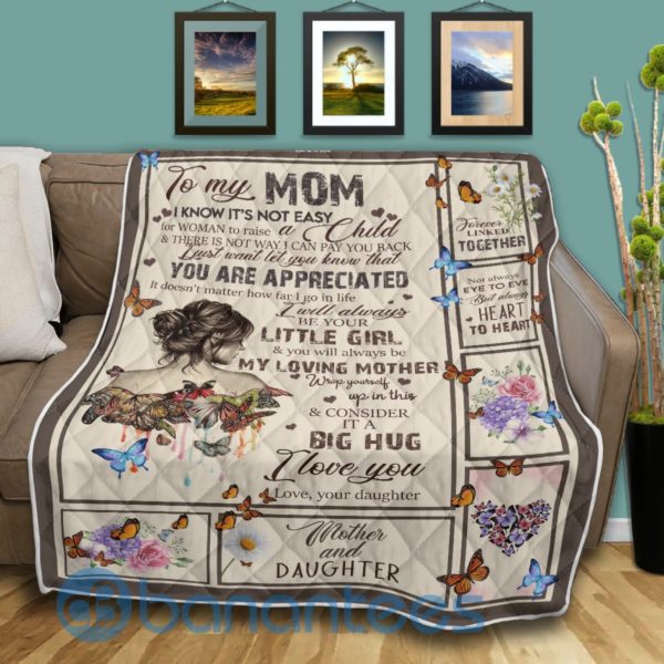 To My Mom I Love You Butterfly Blanket Quilt Product Photo
