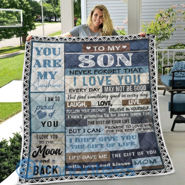 To My Son Letter Gift From Mom Love You Quilt Blanket Product Photo