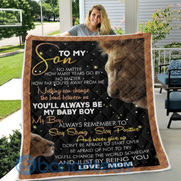 To My Son Never Forget That I Love Lion Quilt Blanket Product Photo