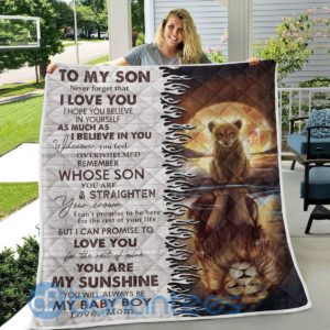 To My Son Never Forget That I Love You Quilt Blanket Product Photo
