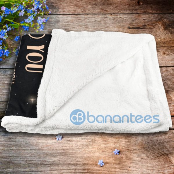 To My Wife Lion Queen And King Sherpa Blanket Product Photo