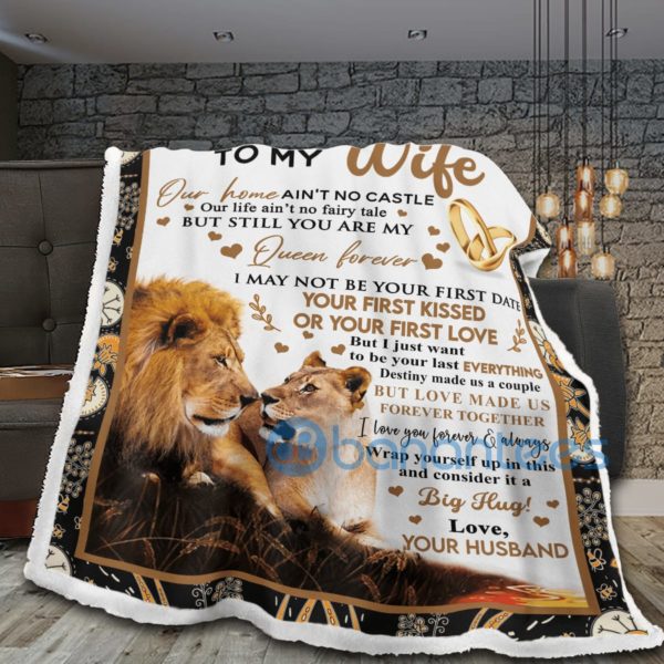 To My Wife You Are My Queen Lion Love Sherpa Blanket Product Photo
