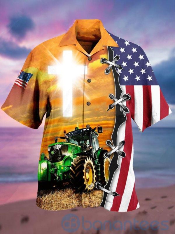 Vintage USA Farmer Tractor Hawaiian Shirt Product Photo