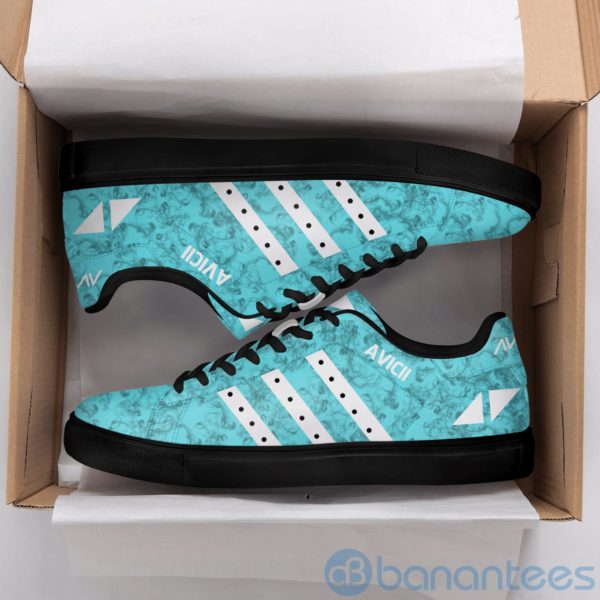 Aicii White Striped Light Blue Low Top Skate Shoes Product Photo