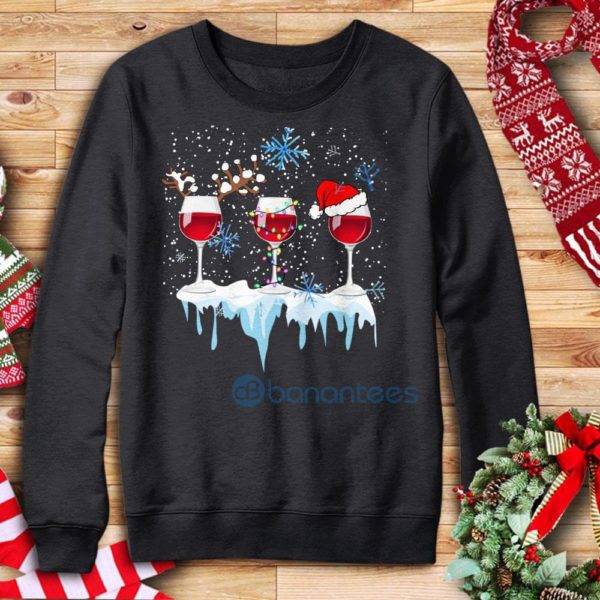 Christmas Reindeer Wine Glasses Santa Merry Xmas Graphic Unisex Sweatshirt Product Photo