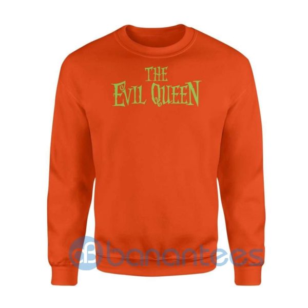 Evil Queen Mom Funny Halloween Matching Halloween Costume Gift Sweatshirt Product Photo