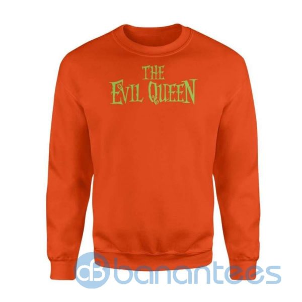 Evil Queen Mom Funny Halloween Matching Halloween Costume Gift Sweatshirt Product Photo
