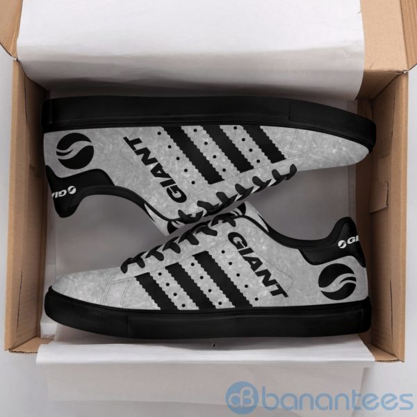 Giant Bicycles Black Striped Low Top Skate Shoes Product Photo