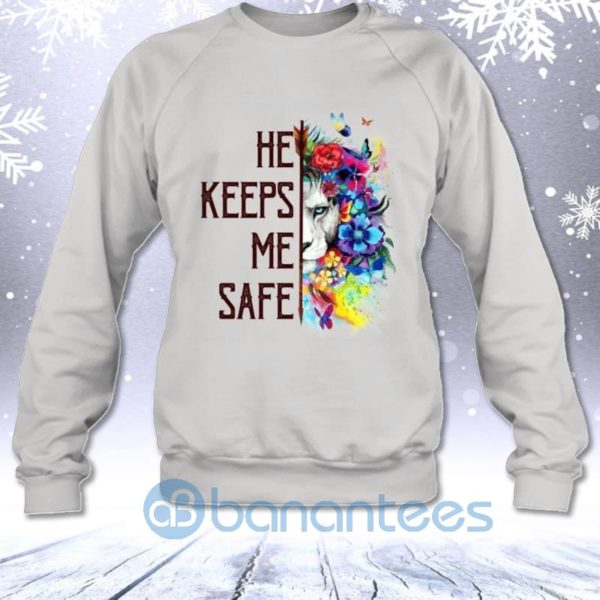 He Keeps Me Safe Matching Couple Lion Face Sweatshirt Product Photo