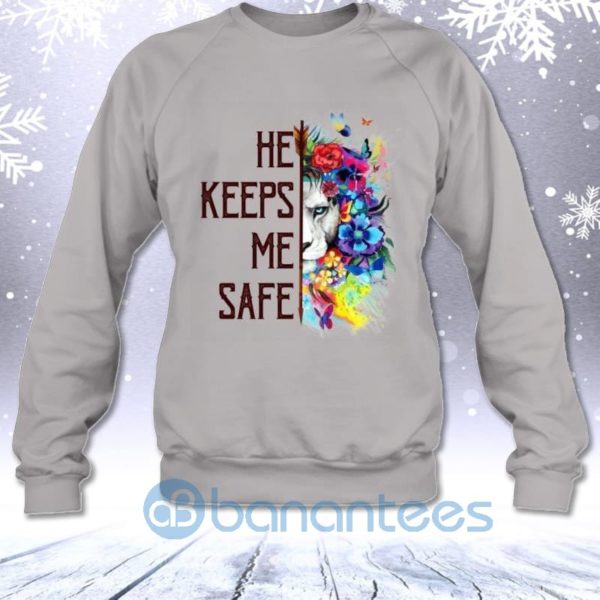 He Keeps Me Safe Matching Couple Lion Face Sweatshirt Product Photo