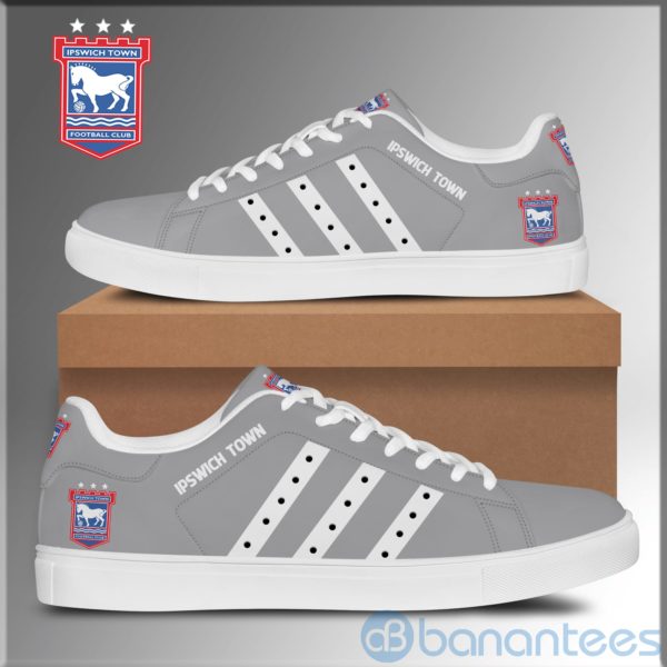 Ipstown Football White Striped Grey Low Top Skate Shoes Product Photo