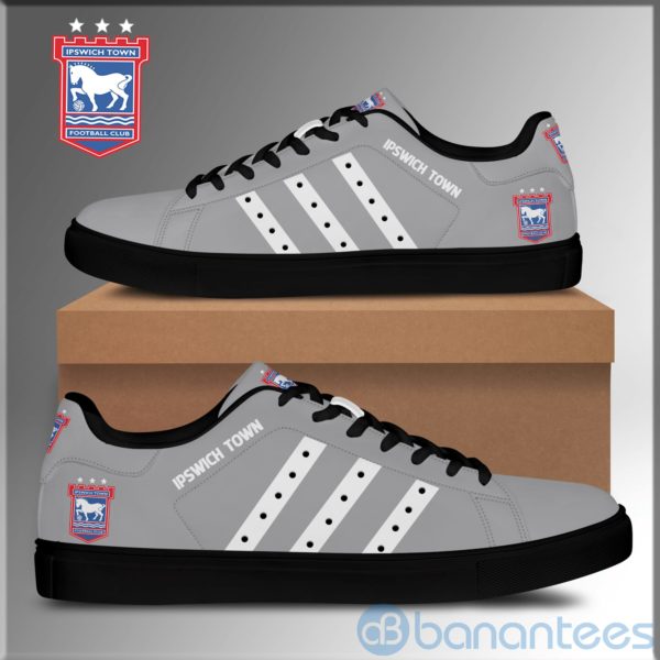 Ipstown Football White Striped Grey Low Top Skate Shoes Product Photo