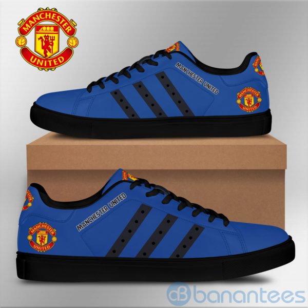 Manchester United Low Top Skate Shoes Product Photo