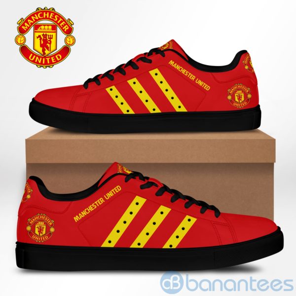 Manchester United Yellow Striped Red Low Top Skate Shoes Product Photo