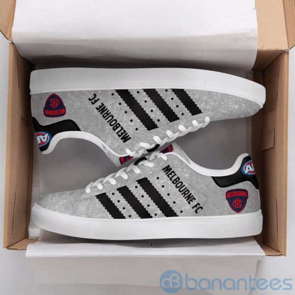Melbourne Football Club Black Striped Grey Low Top Skate Shoes Product Photo