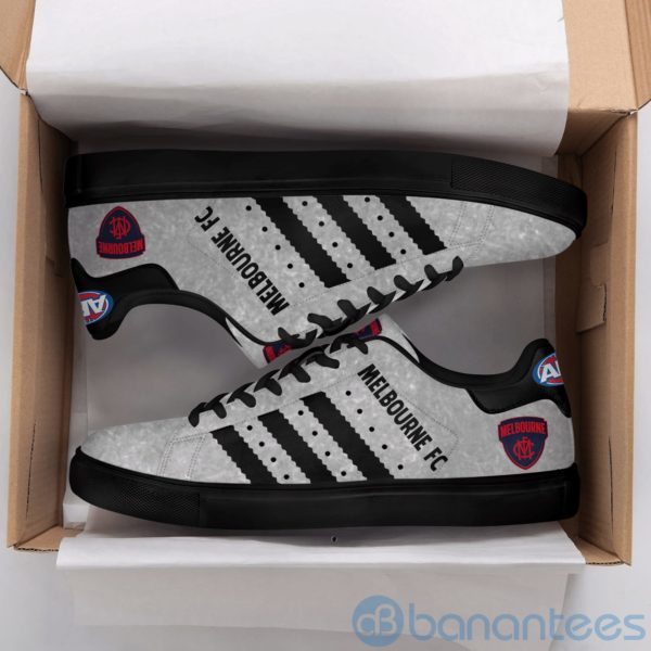 Melbourne Football Club Black Striped Grey Low Top Skate Shoes Product Photo