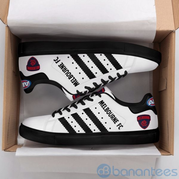 Melbourne Football Club Black Striped White Low Top Skate Shoes Product Photo