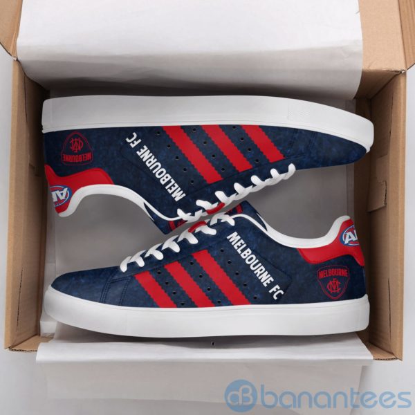 Melbourne Football Club Red Striped Navy Low Top Skate Shoes Product Photo