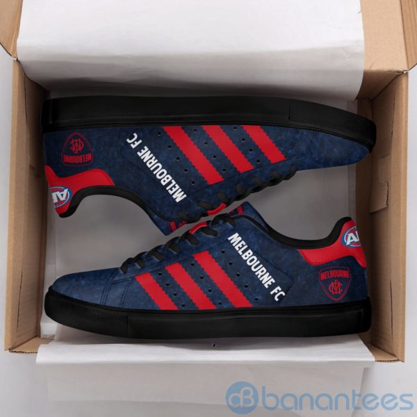 Melbourne Football Club Red Striped Navy Low Top Skate Shoes Product Photo