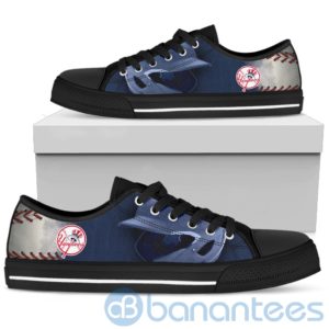 New York Yankees Fans Low Top Shoes Product Photo